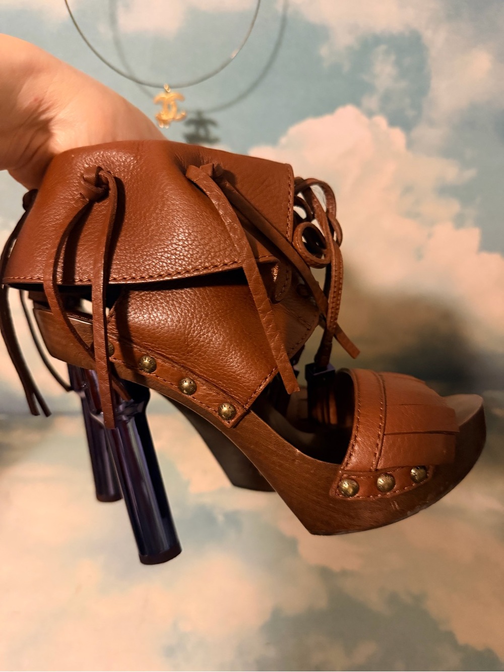 Louis Vuitton Sandals - Picture 5 of 15